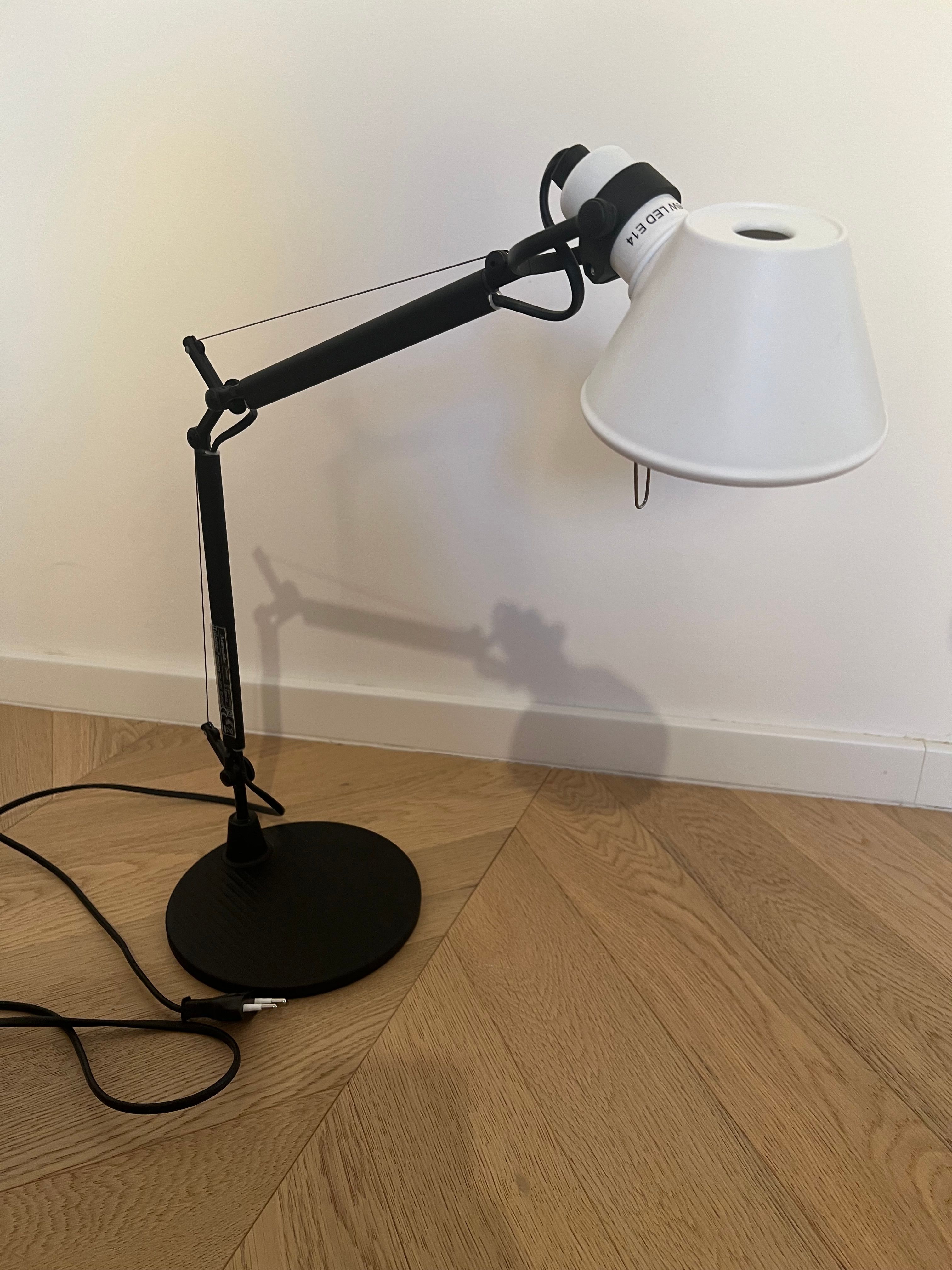 Lampada Tolomeo Micro di Michele De Lucchi, Artemide Side