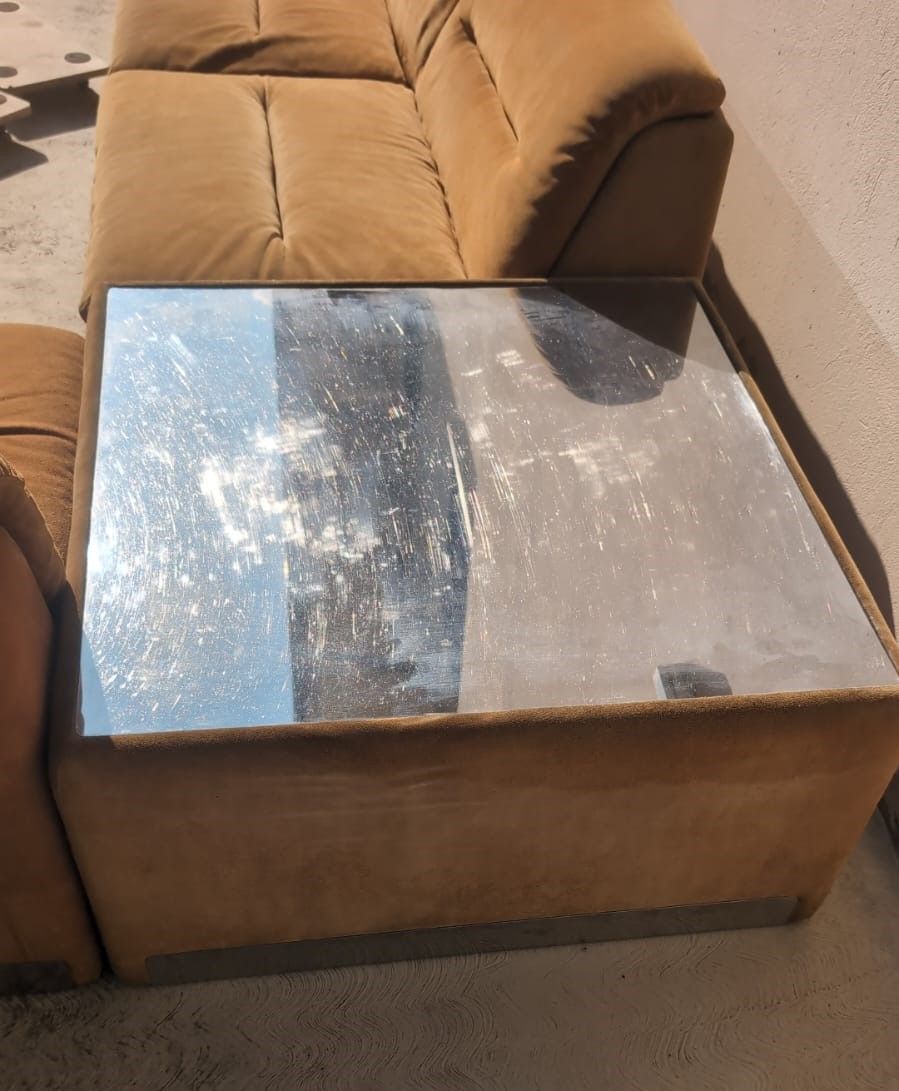 Modulares Ecksofa mit seitlichen Tischen Vorschläge (70er Jahre) Defects