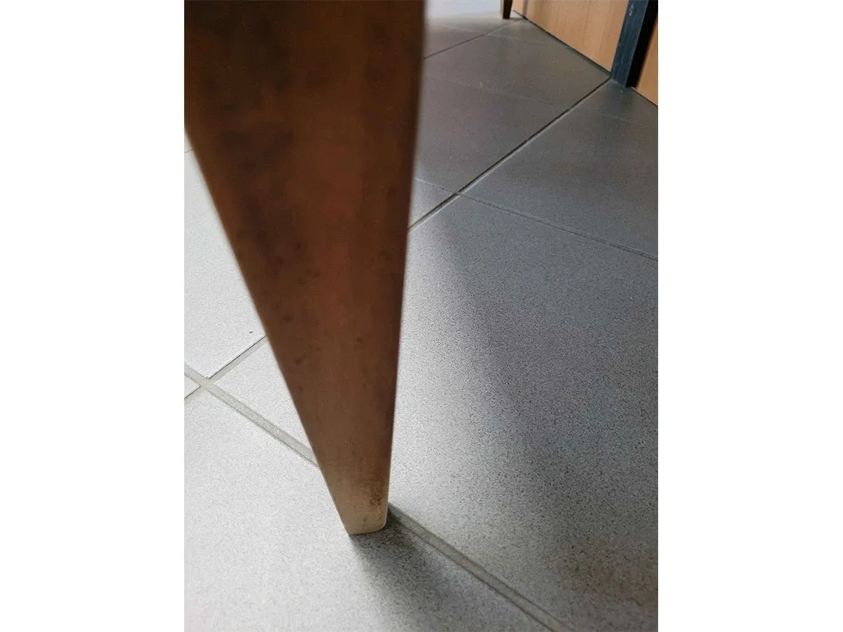 Holz Kommode mit zwei Schubladen und Blumenmuster 5