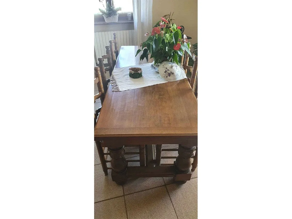 Set tavolo rettangolare e 6 sedie in legno (anni '80) 2
