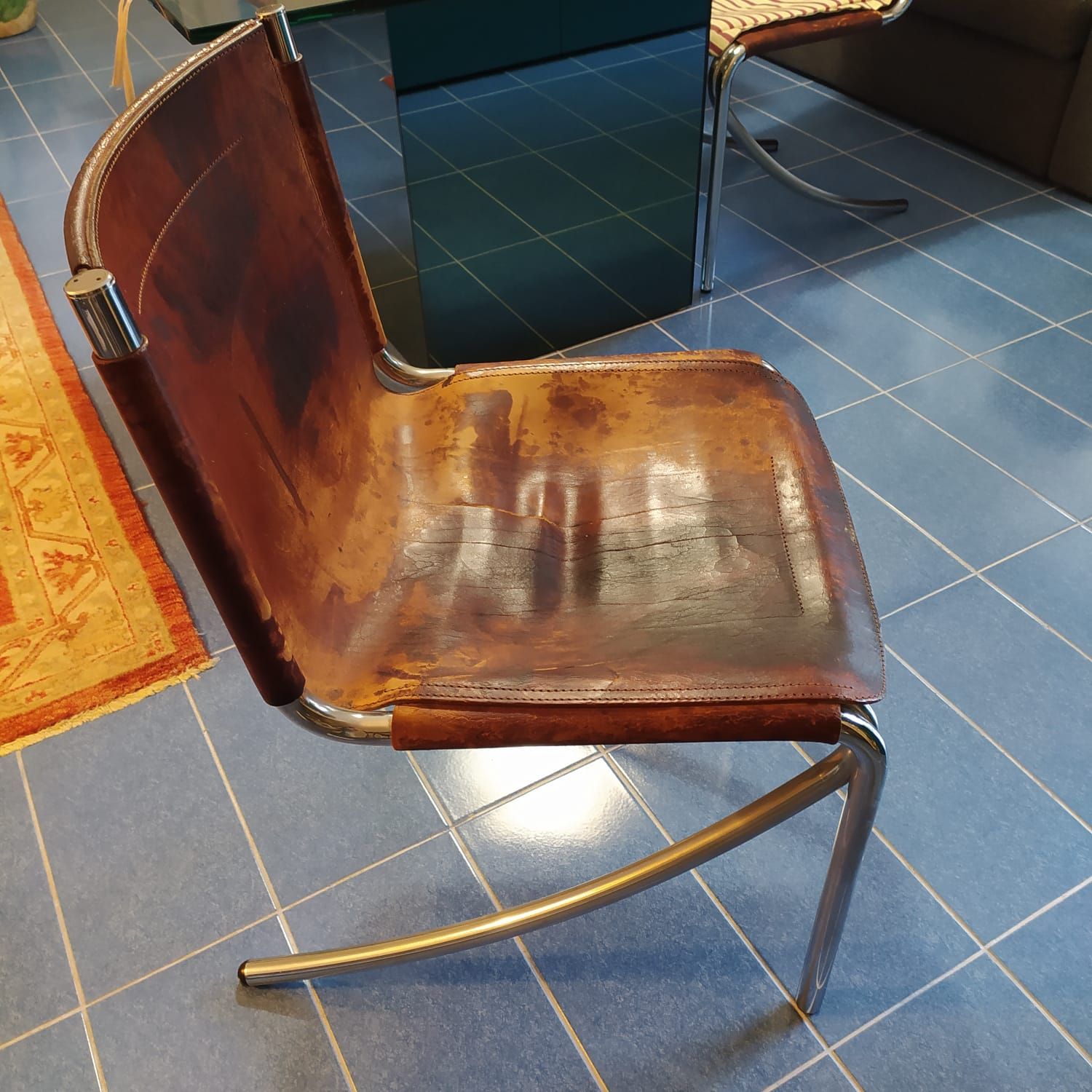 Set of 4 Vintage Leather Jot Chairs by Giotto Stoppino (1970s) Side