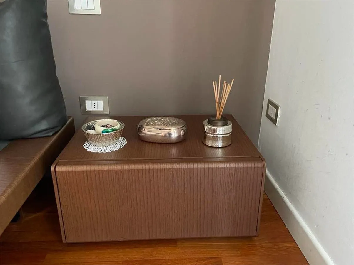 Bedside table with drawer in oak, Poliform 1