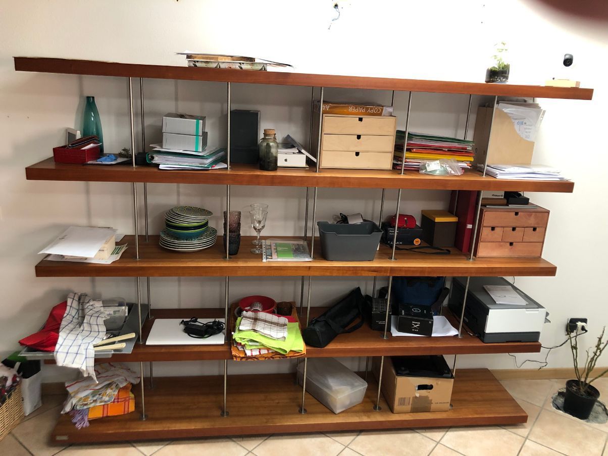 Libreria vintage in legno di ciliegio e acciaio 6