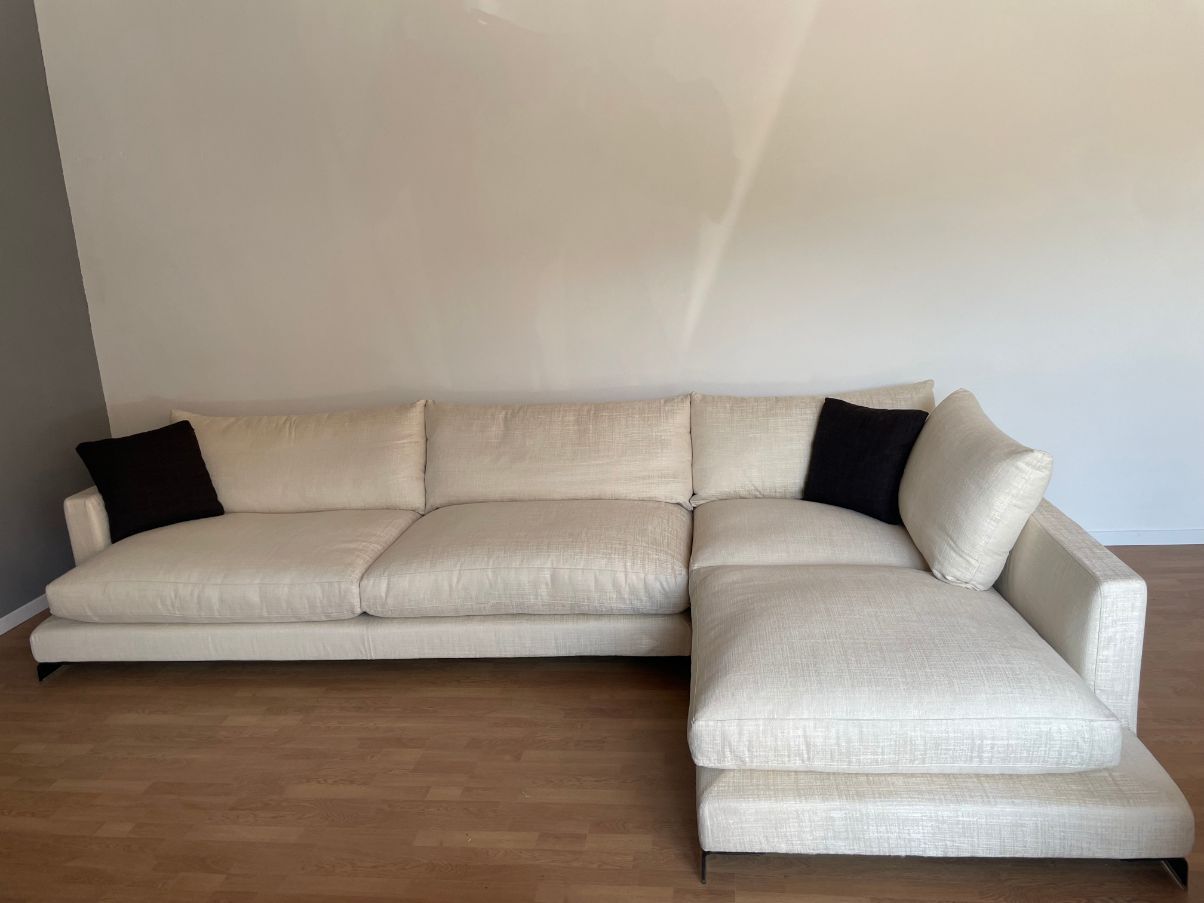 Long Island XL corner sofa by Antonio Citterio Front