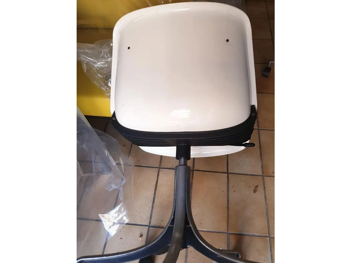 Modus chair (black), Tecno 2