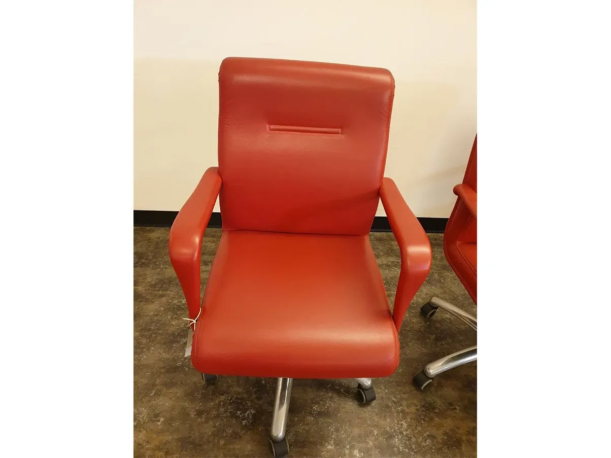 Forum Meeting leather swivel armchair (red), Poltrona Frau 4