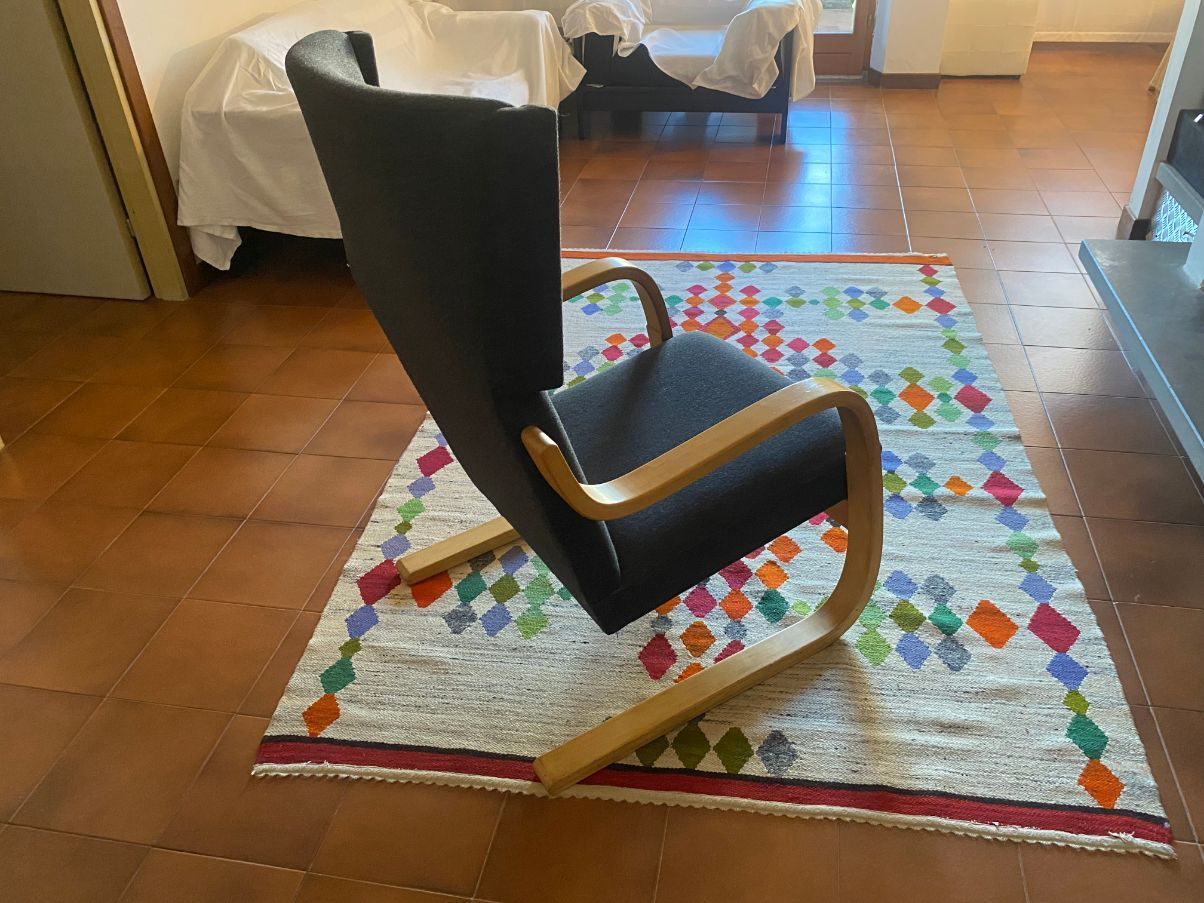 401 armchair in birch and fabric by Alvar Aalto, Artek | Deesup 401 armchair in birch and fabric by Alvar Aalto, Artek | Deesup