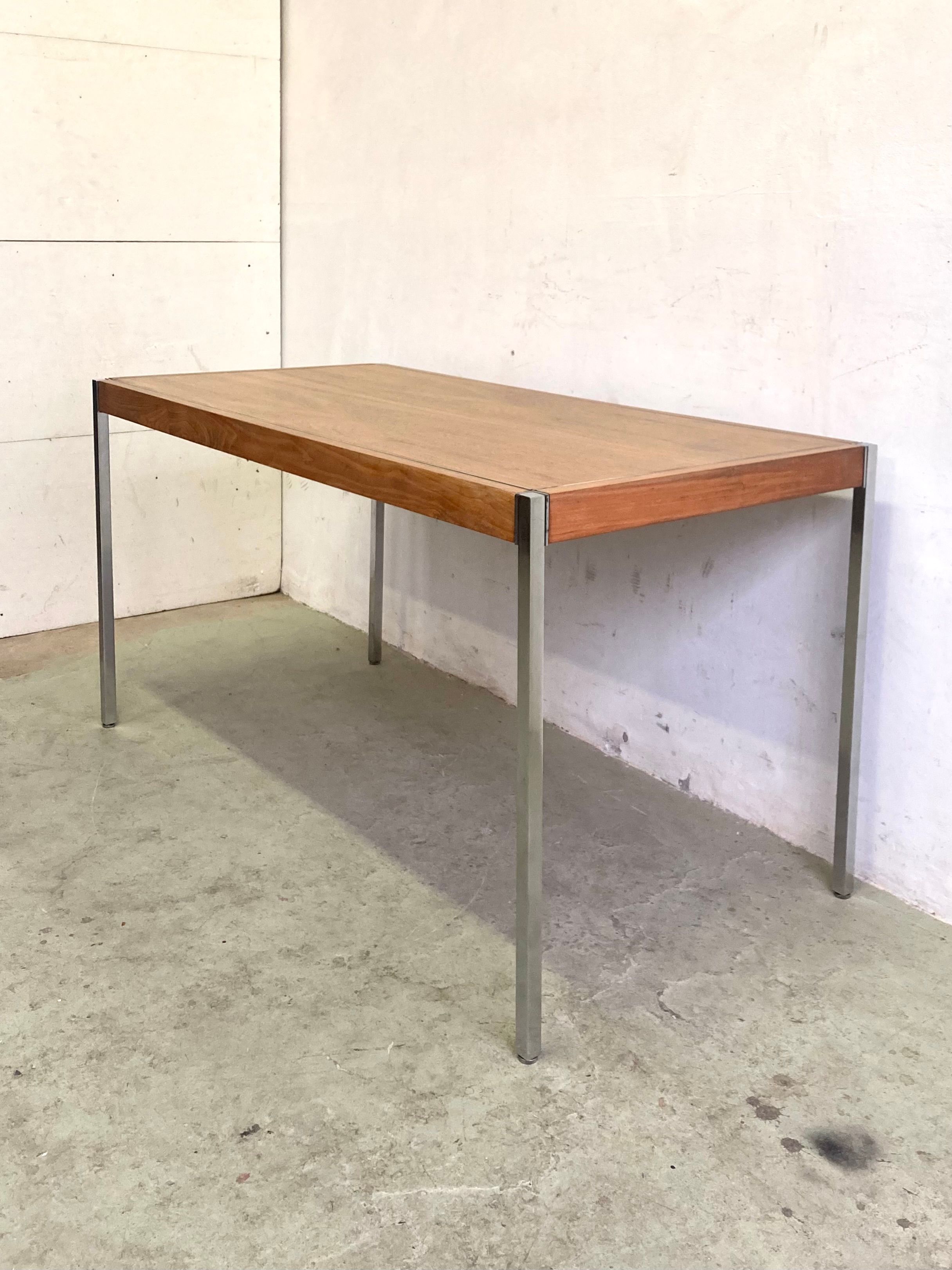 Table/bureau en bois de chêne (années 60) Main
