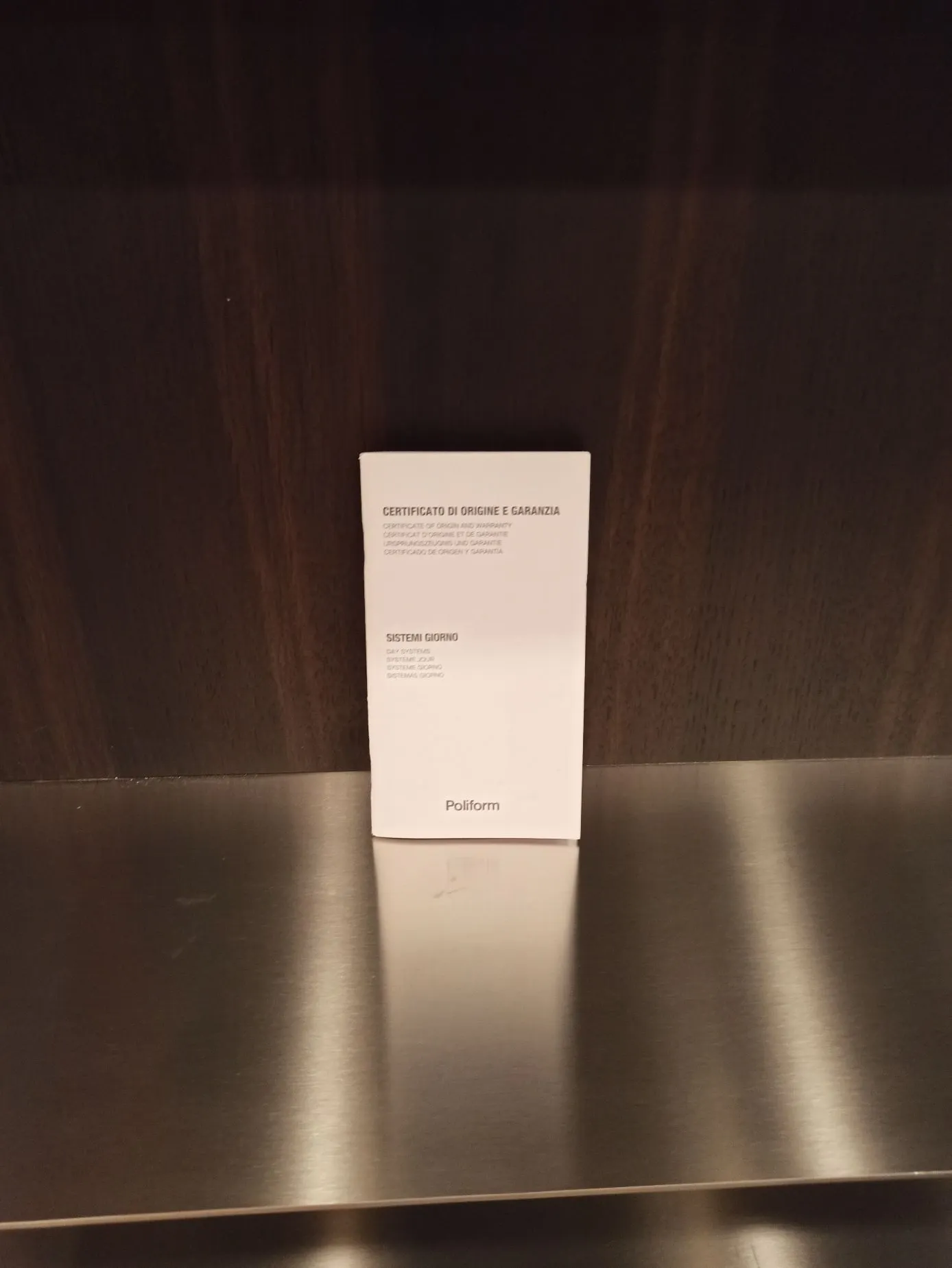 Parete attrezzata Boiserie con mensole,  Poliform 1