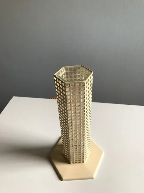 Vaso portafiori in metallo smaltato Joseph Hoffman, Bieffeplast 2