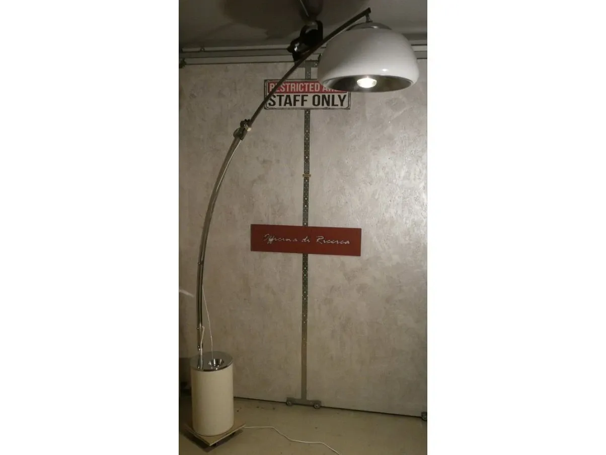 Vintage extendable arch floor lamp (1960s), image