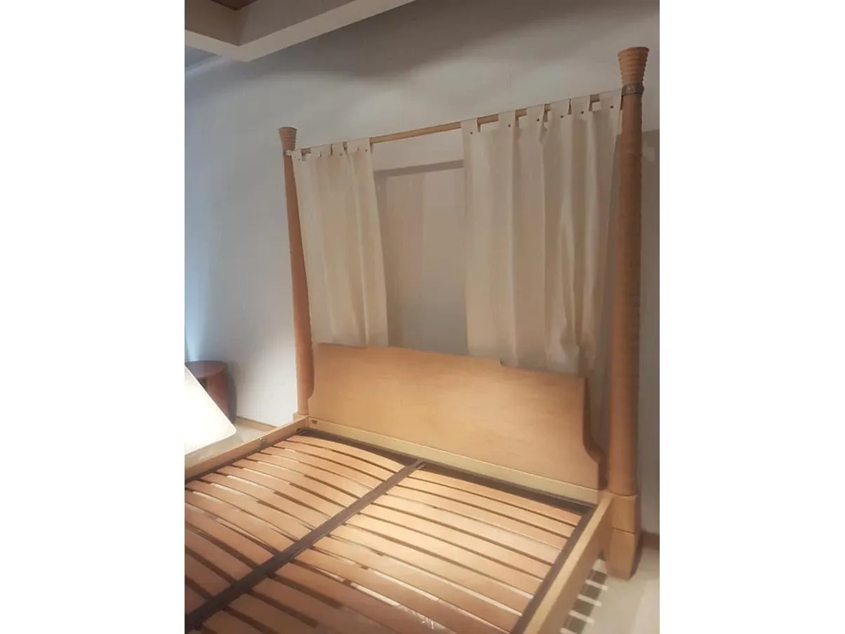 Letto matrimoniale Temenos in legno acero 
