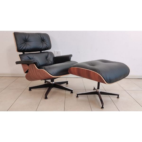 Lounge Chair 670 e Ottoman 671 di Charles e Ray Eames, Herman Miller image