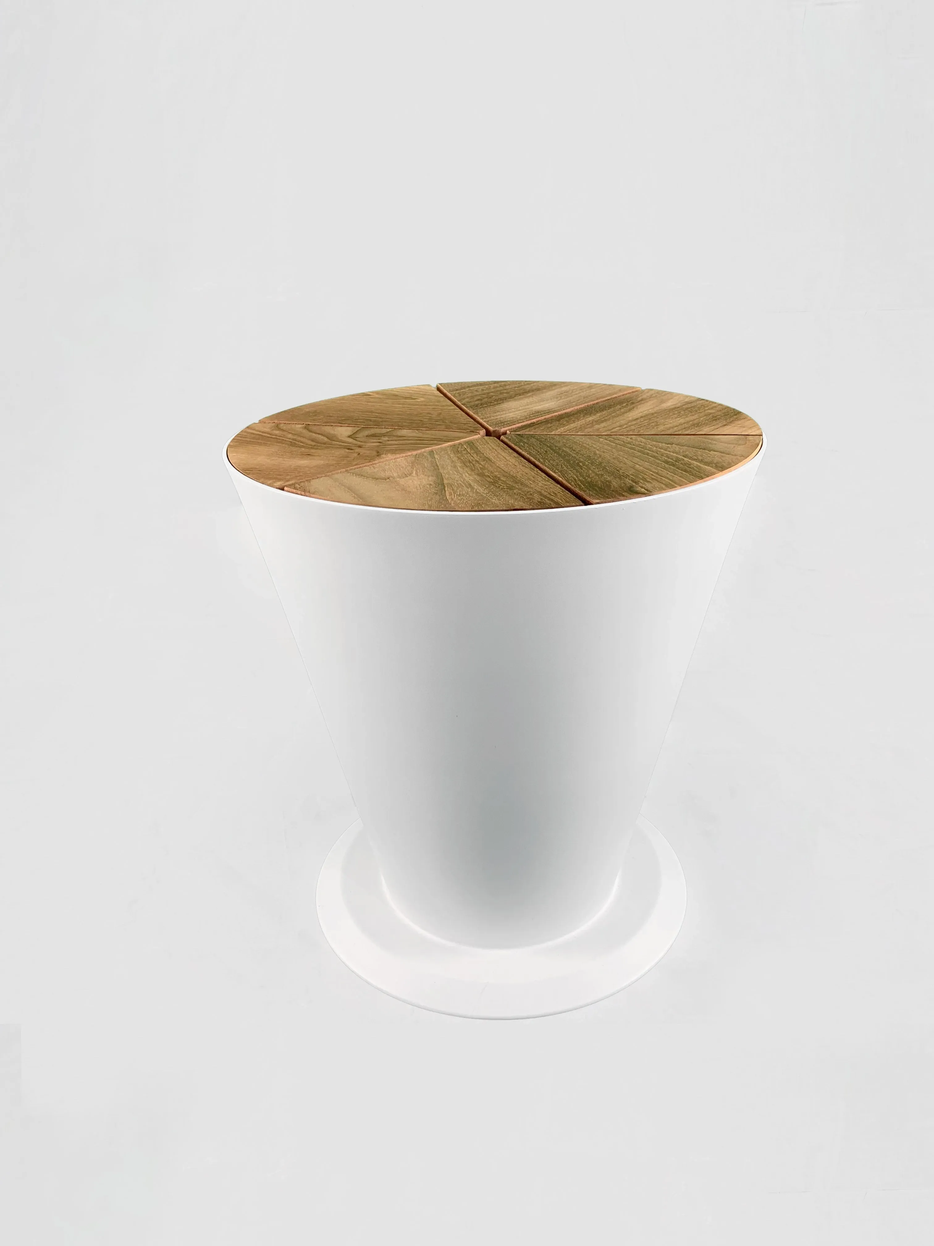 Icoo (white), Higold 1