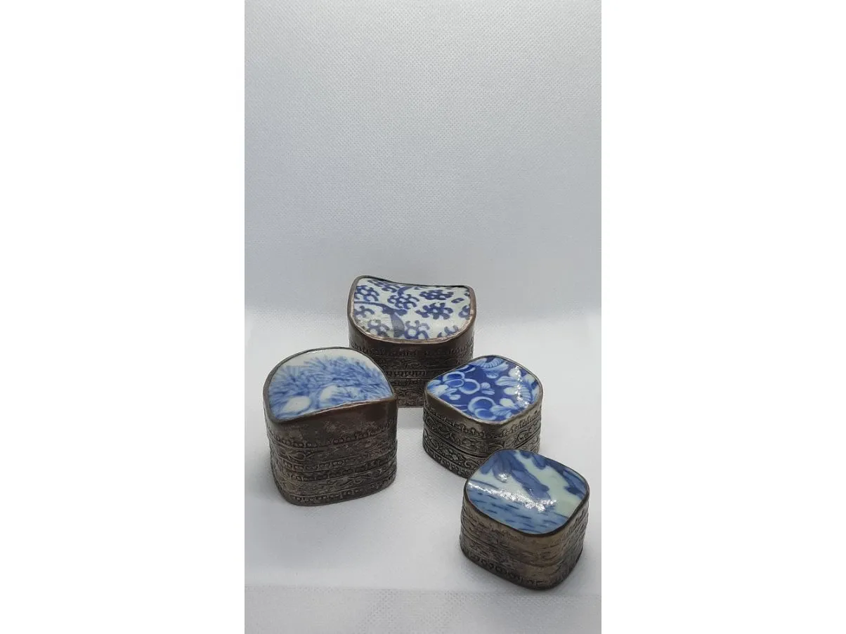 Set 4 scatoline vintage in metallo e ceramica,  1