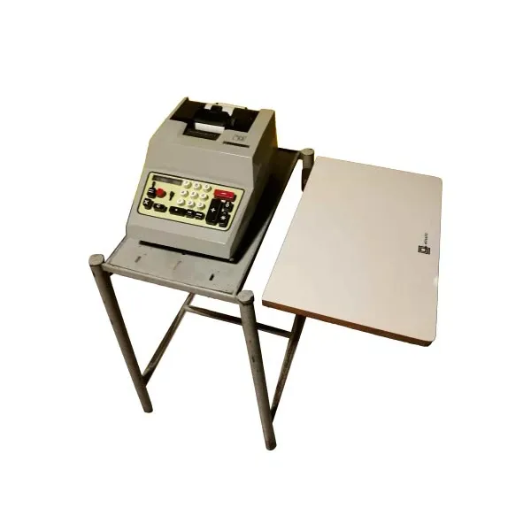 Tavolino dotato di anta reclinabile, Olivetti Synthesis 2