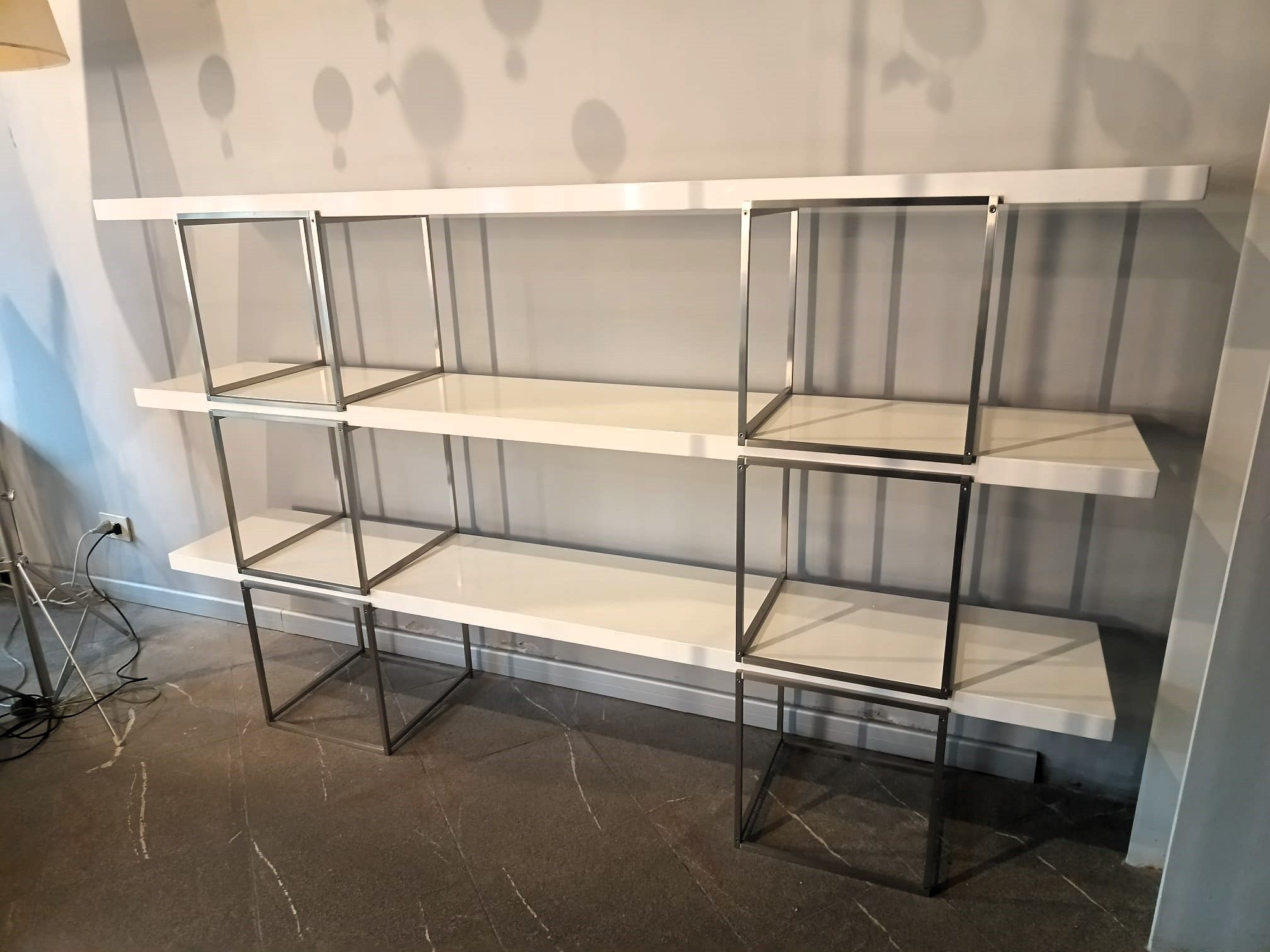Libreria componibile New York di Studio progetti Xam Main