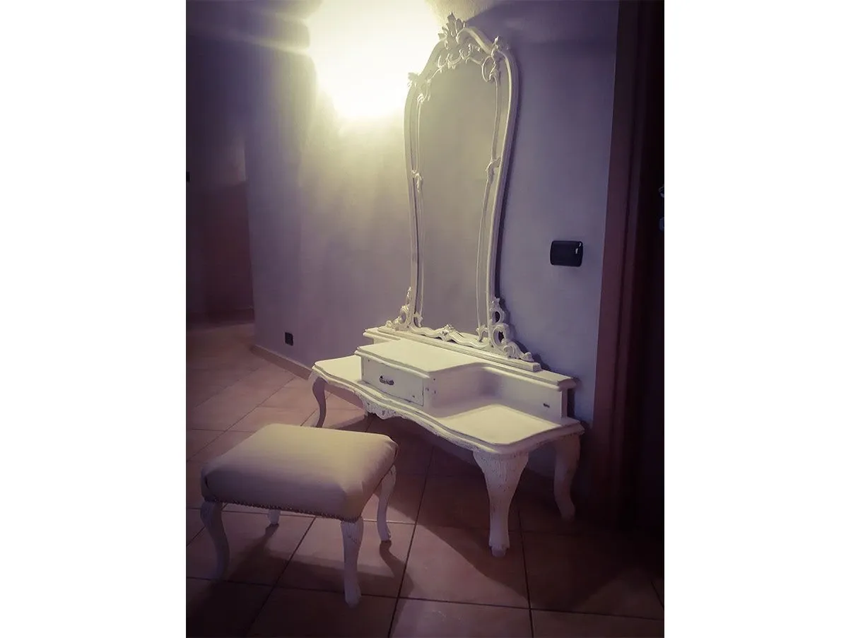 Vintage petineuse with dressing table and pouf in shabby style ( &#039;900) 2