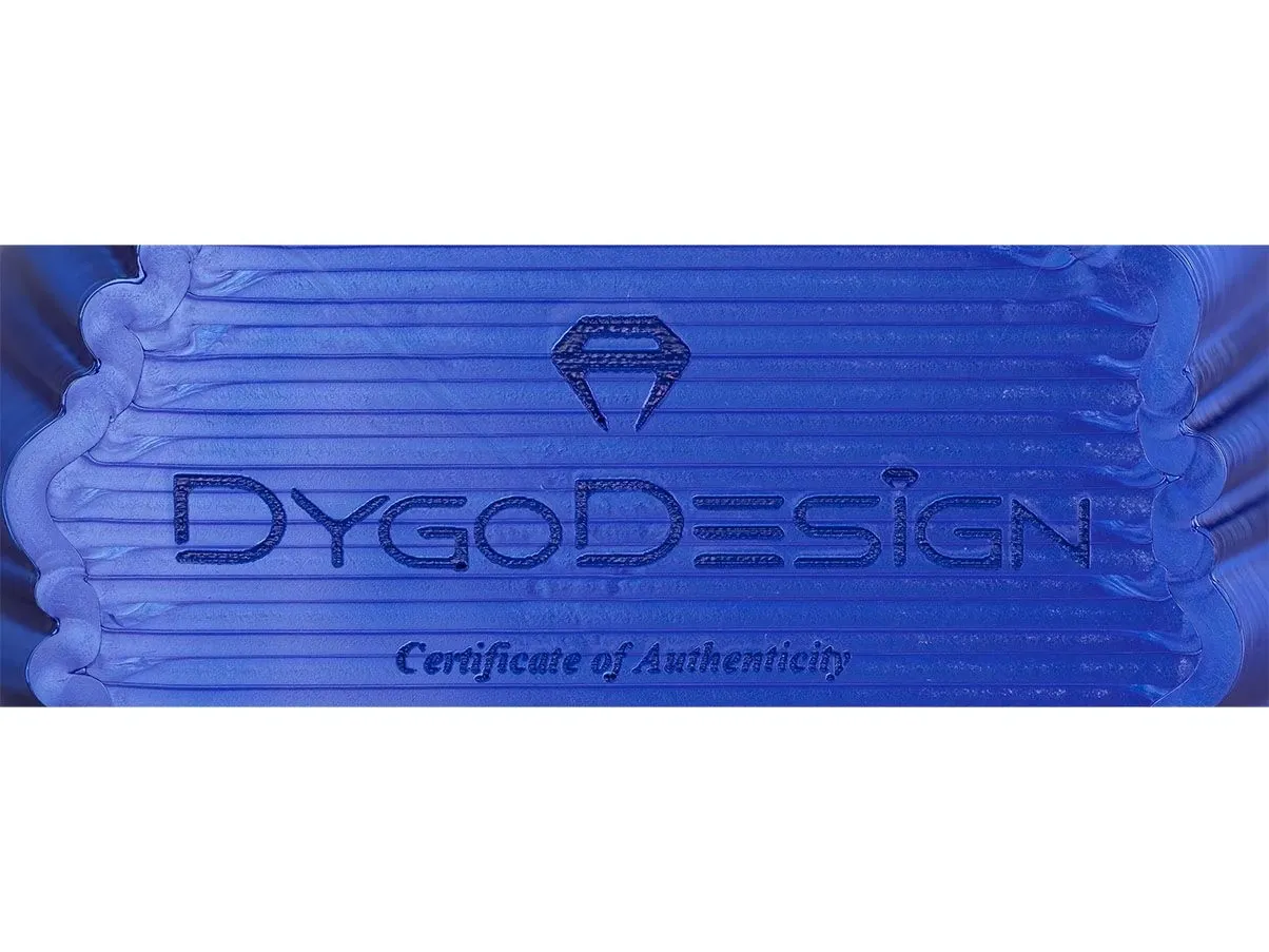 Vaso/scultura Damocle in Pla blu metallizato, DygoDesign 1