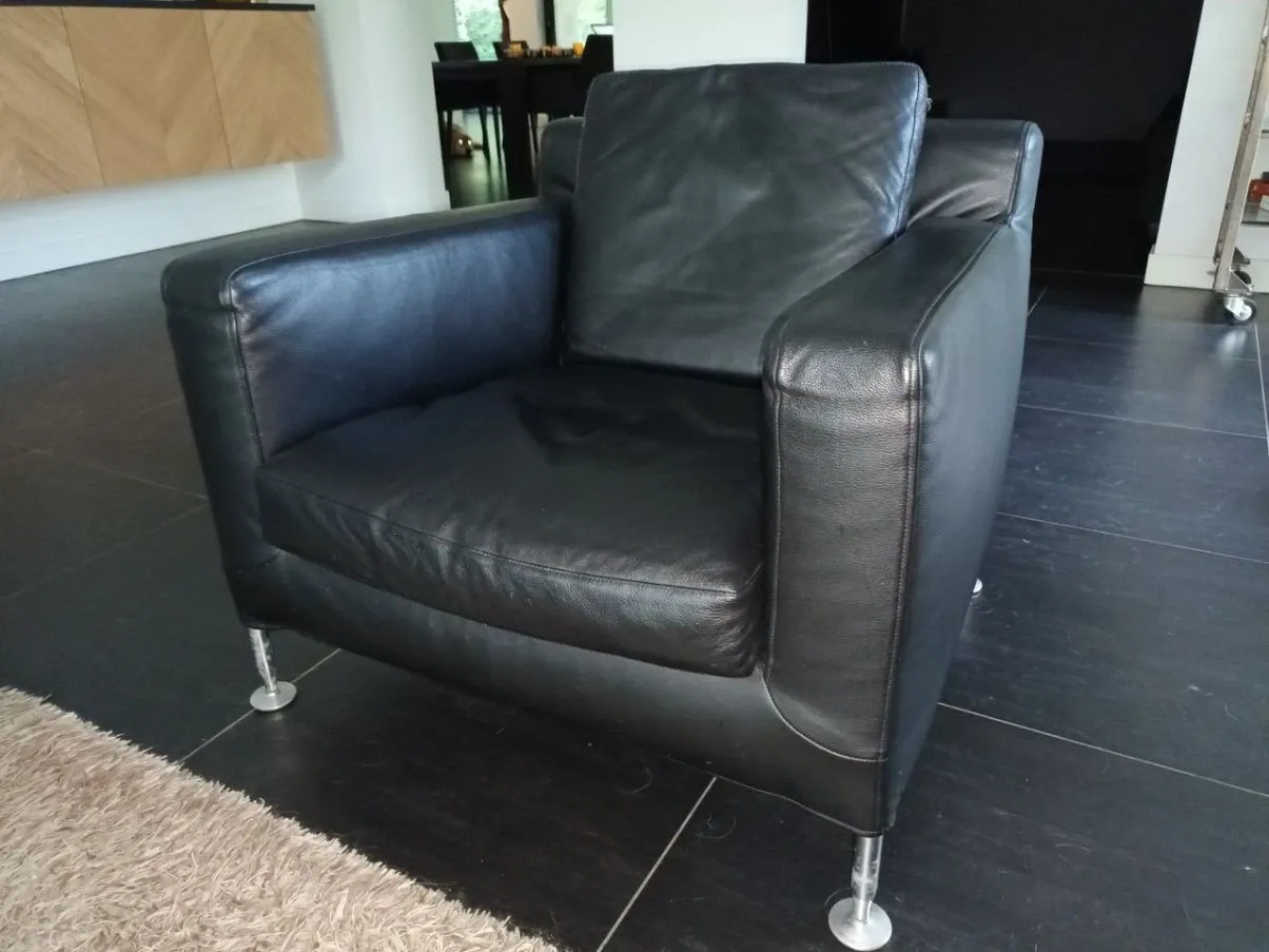 Harry armchair in black leather, B&B Italia image