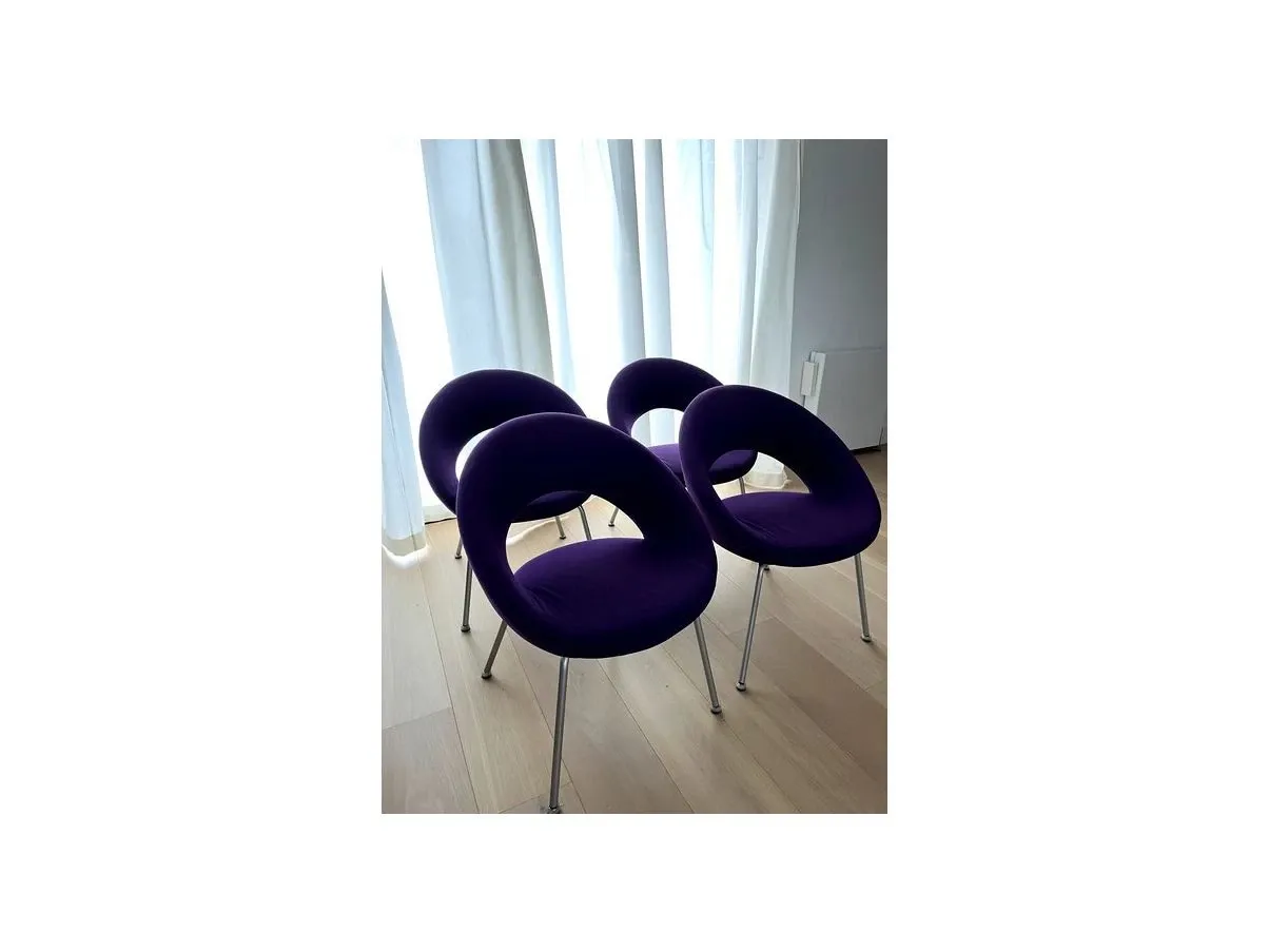 Set of 4 Nina armchairs in purple fabric, Artifort image