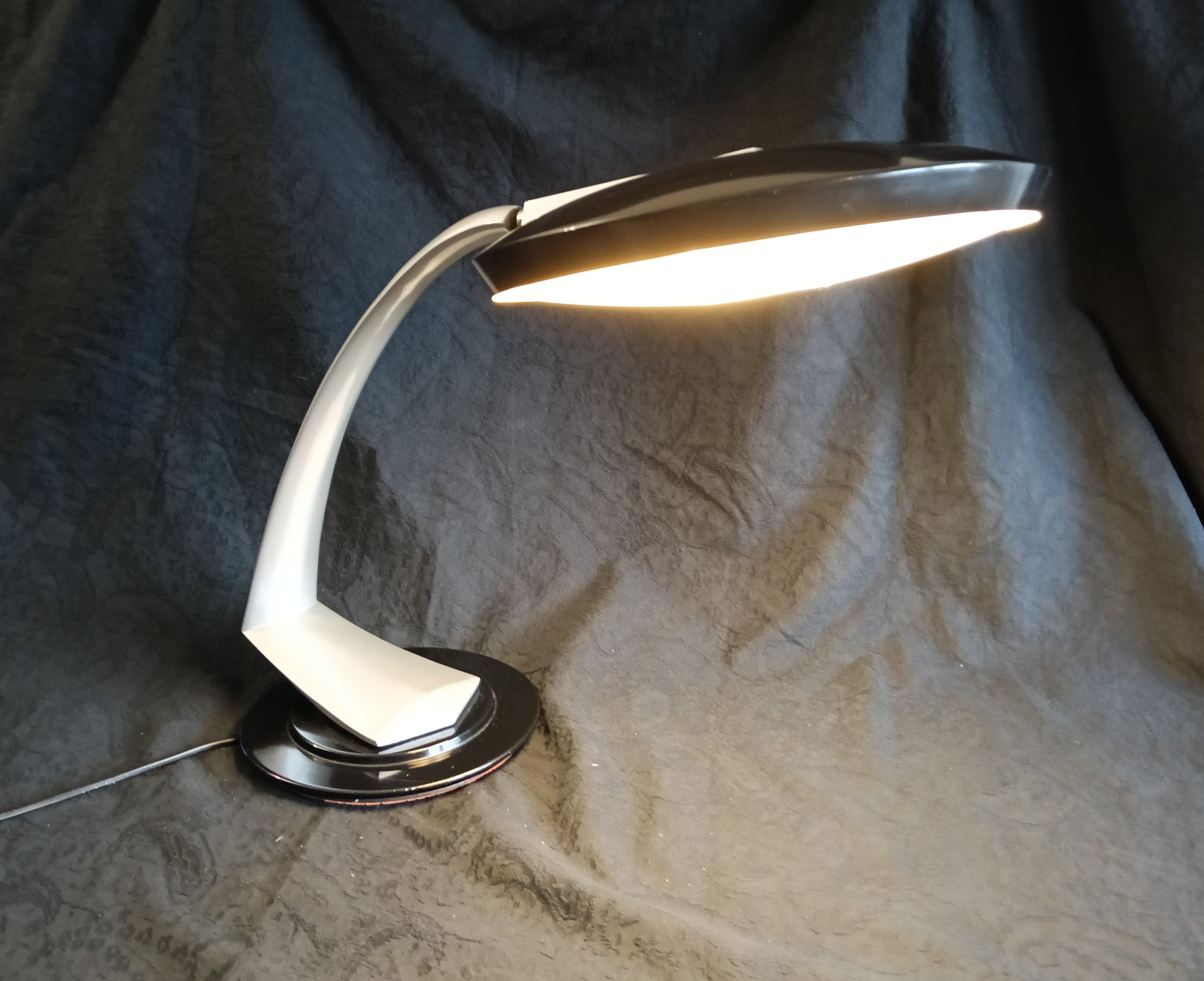 1970s .P. de la Oliva Table Lamp Main