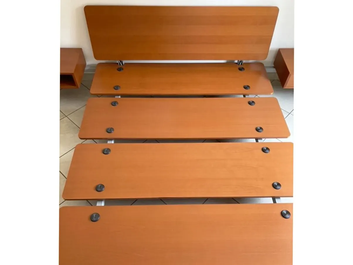 Doppelbett Xen mit Nachttischen aus Buchenholz 1