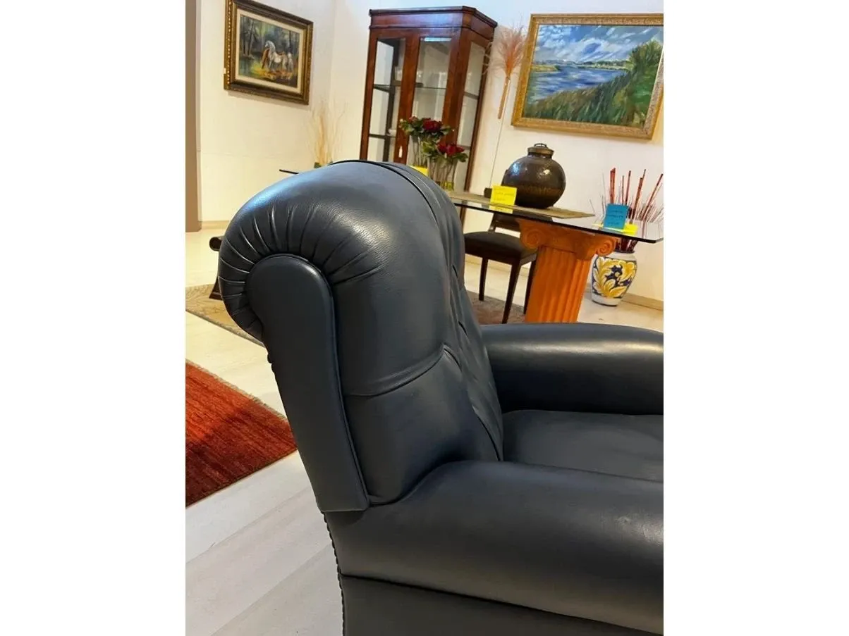 Chesterfield armchair in blue leather 6