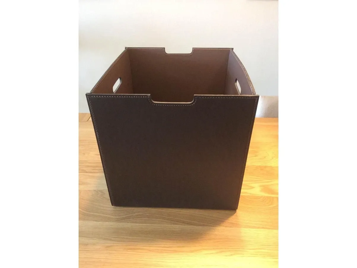Box contenitore in cuoio (marrone), Flexform 