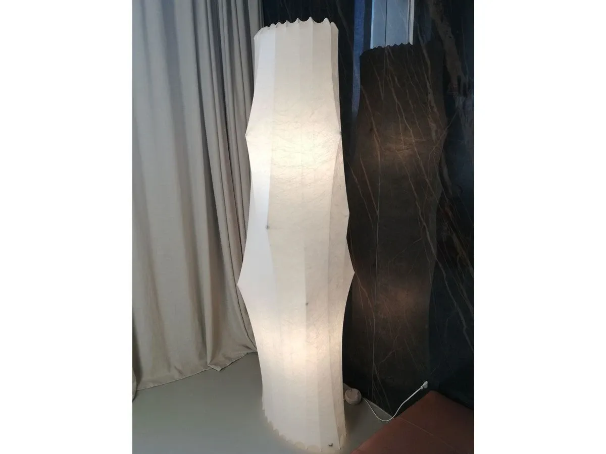 Fantasma floor lamp by Tobia Scarpa (Cocoon) 3