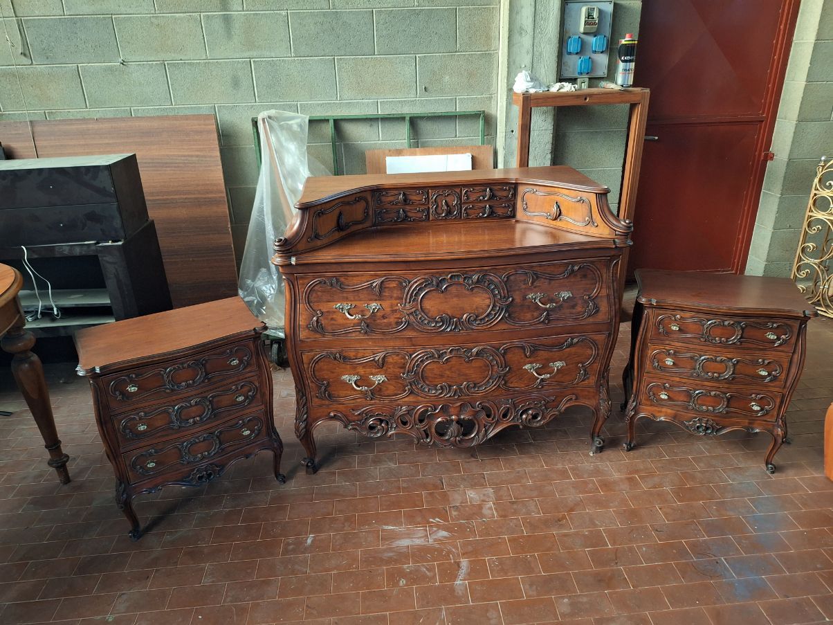 Set of chest of drawers and 2 vintage bedside tables (1970s)