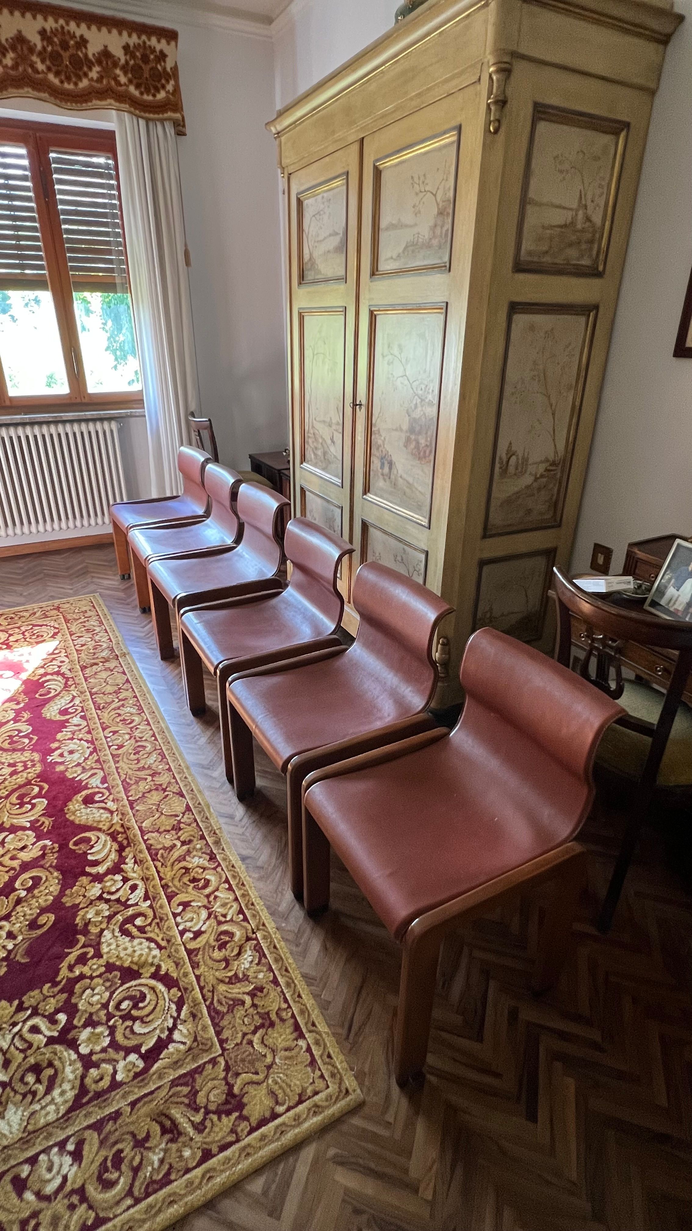 Sedia in legno e pelle di Afra e Tobia Scarpa (anni '60) Main