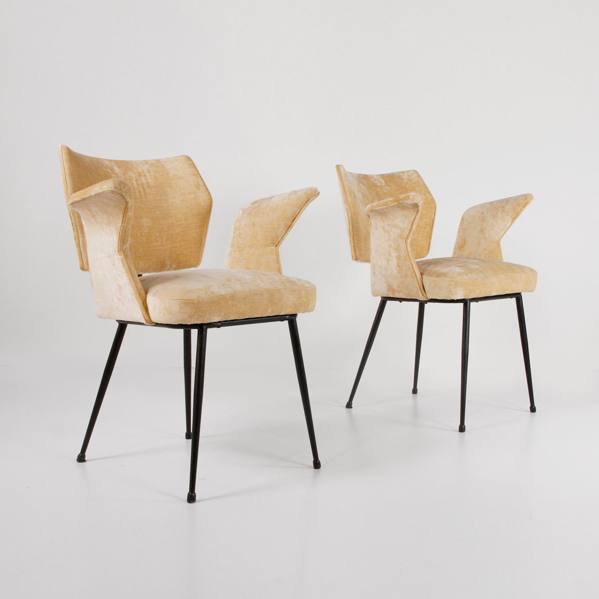 Image of Set 2 sedie in velluto con braccioli vintage (anni'60),