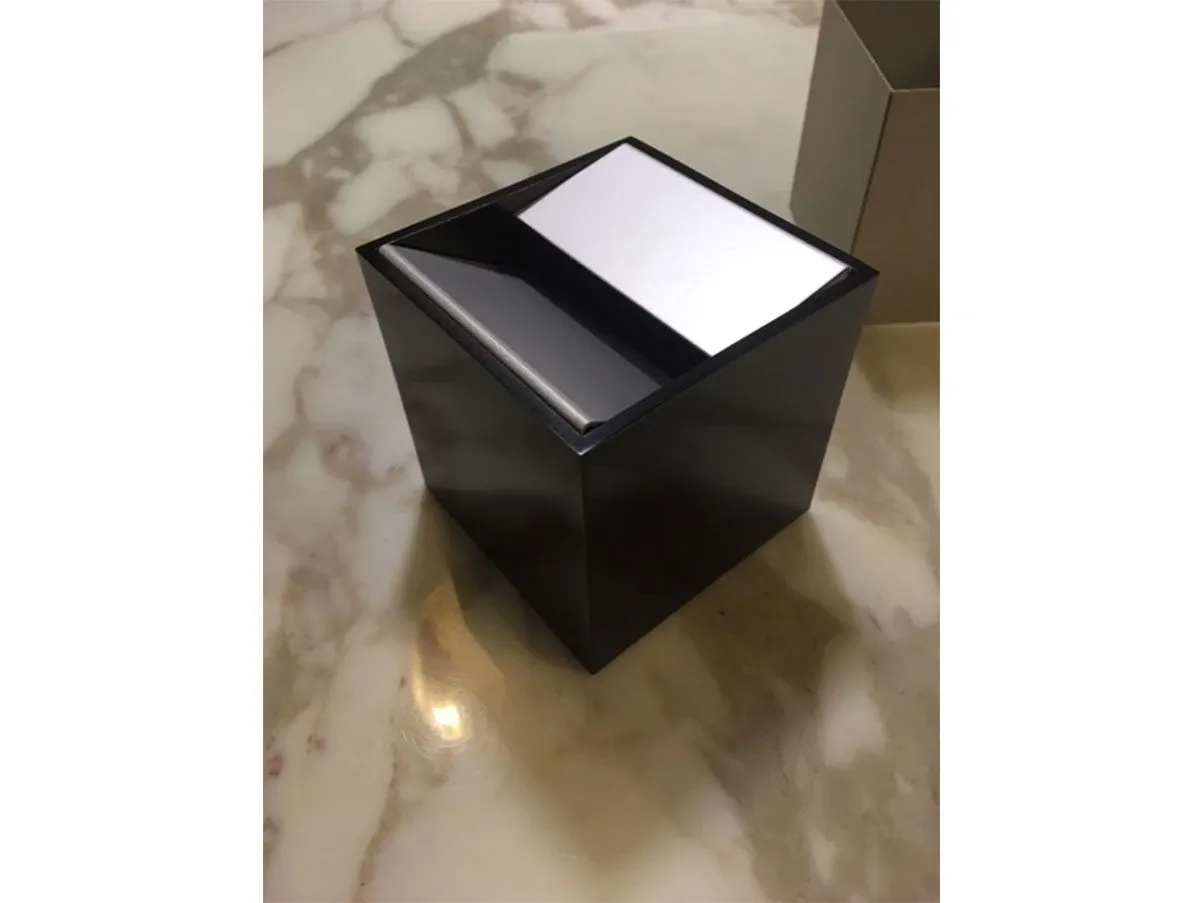 Cubo ashtray by Bruno Munari (black), Danese Milano 2