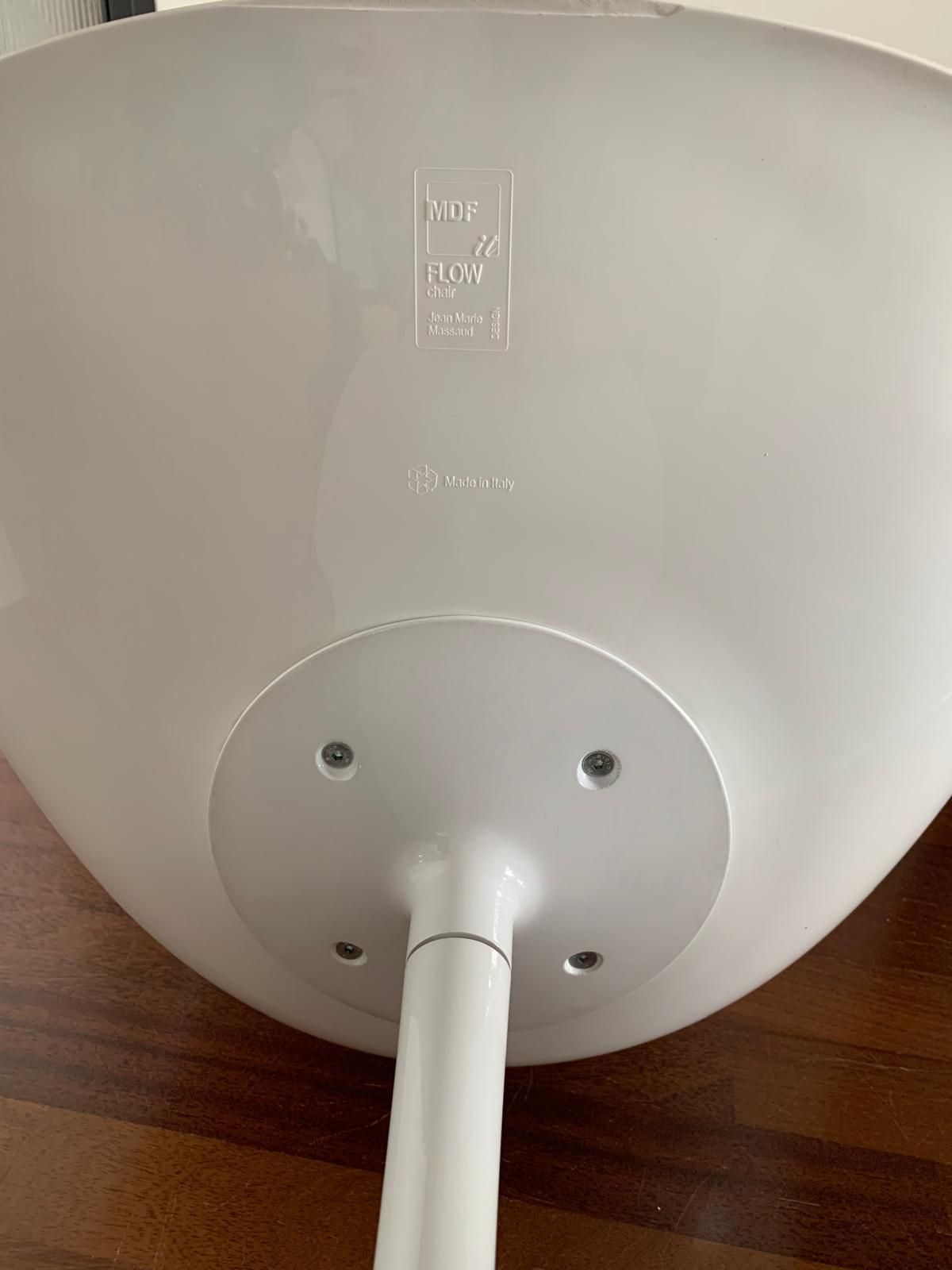 Flow white swivel chair by Jean Marie Massaud, MDF Italia Brand