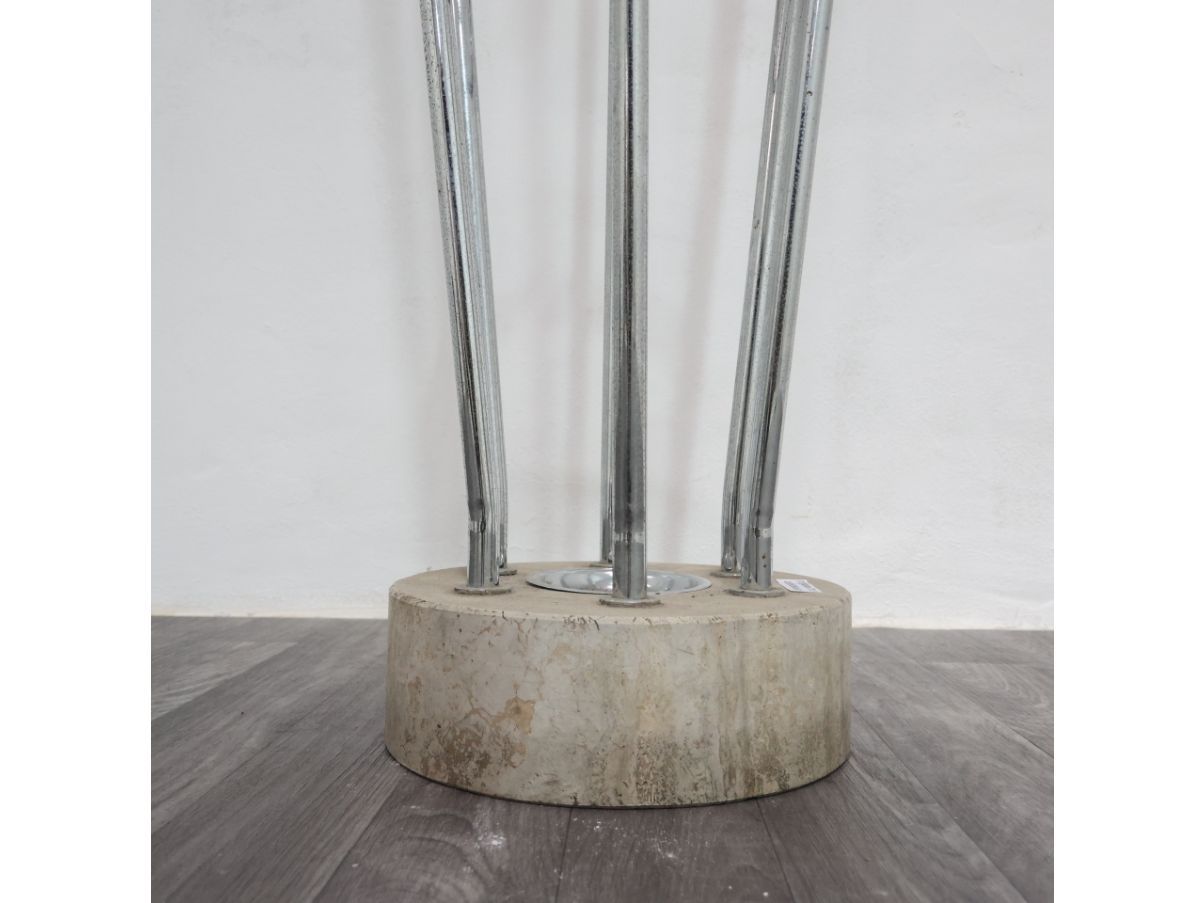 Wandgarderobe aus Stahl und Travertin im 70er Jahre Stil Details