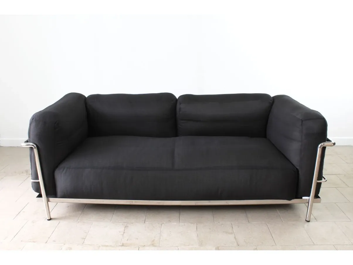 Lc3 sofa in black fabric, Cassina 3