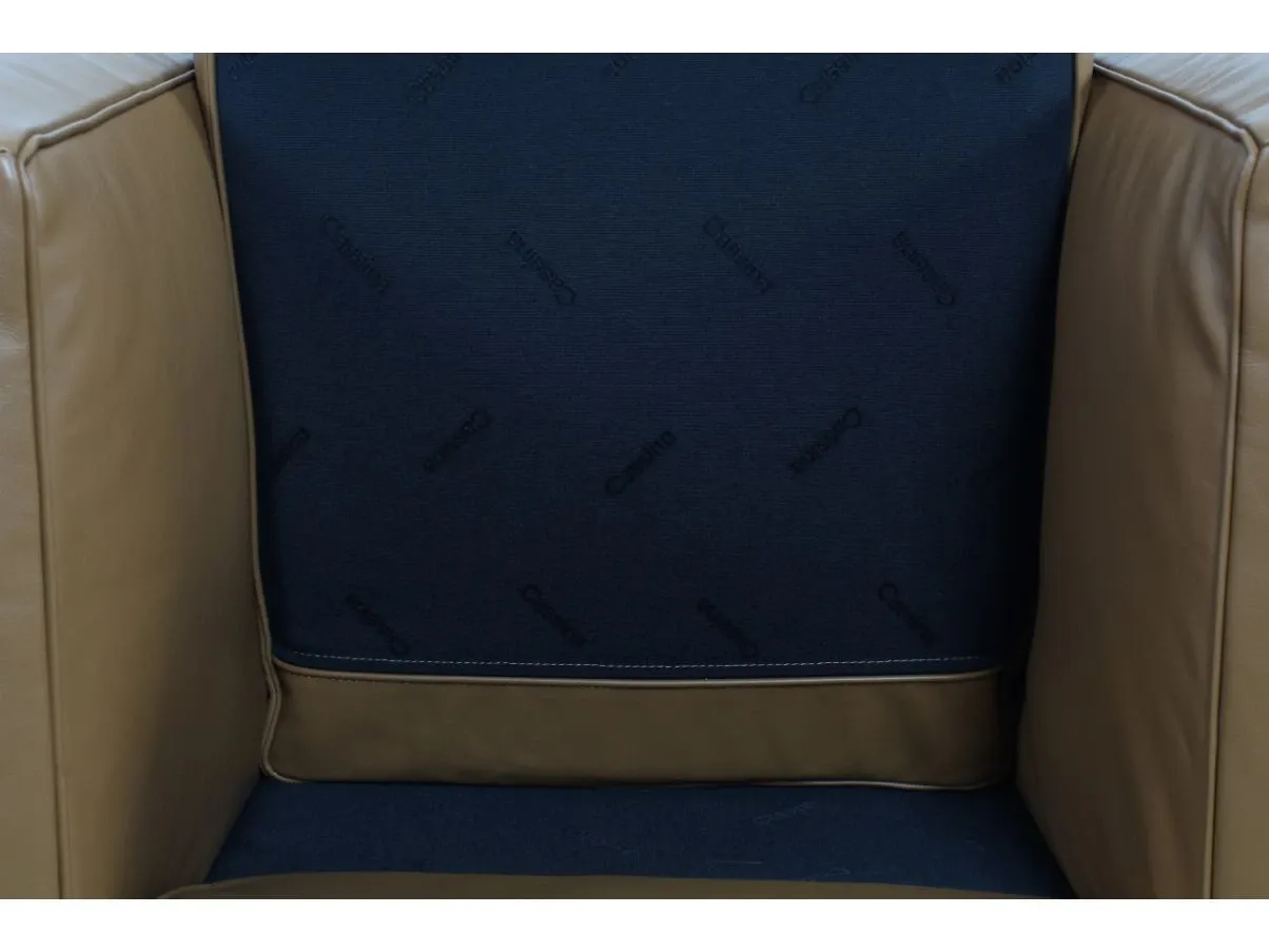 LC2 Sessel aus braunem Leder 7