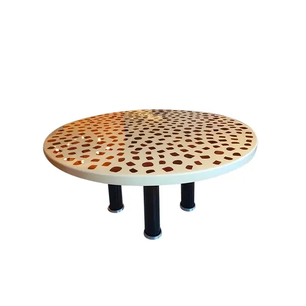 Theo round table with resin and Pau wood top, Giorgetti image