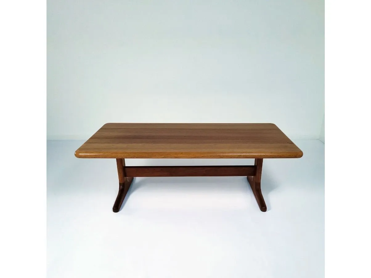 Vintage (1960s) teak coffee table 6
