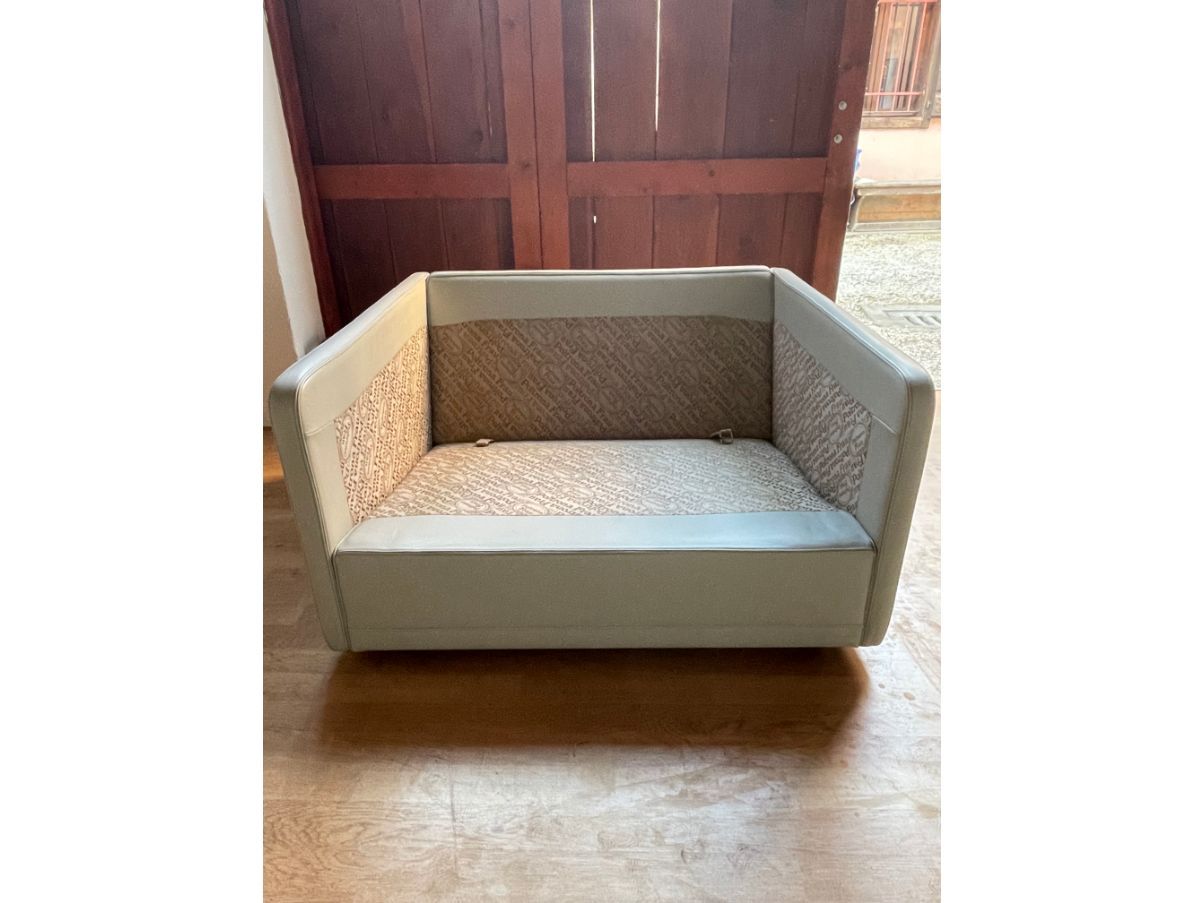 Poltrona in pelle di vitello grigio chiaro Front