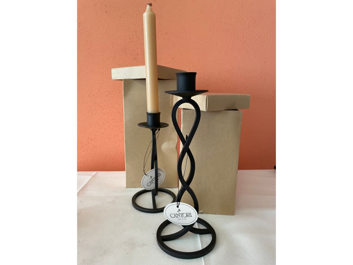 Set of 2 wrought iron candle holders (80s) Main