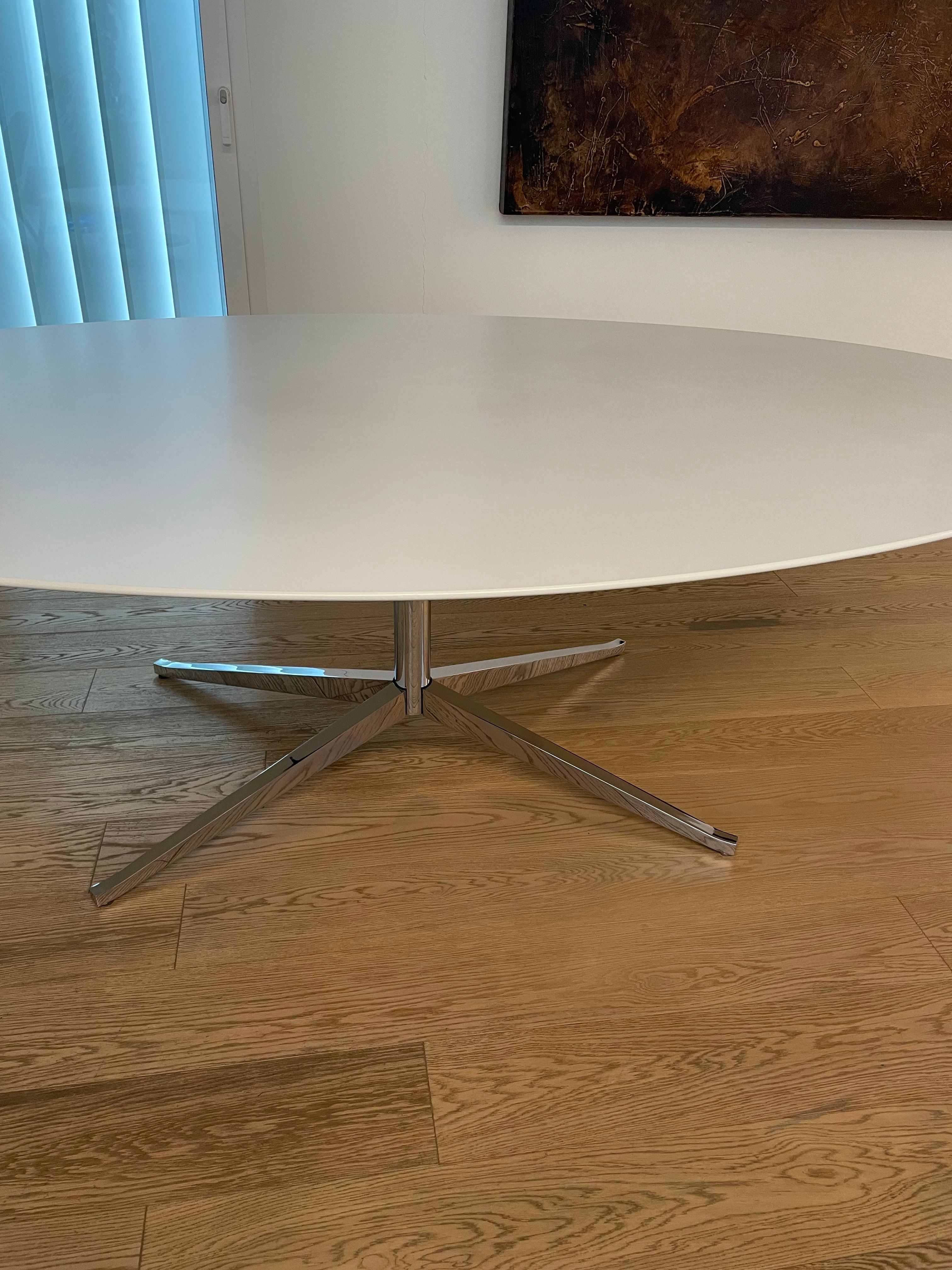 Florence Knoll White Laminate Oval Table (1960s) Defects