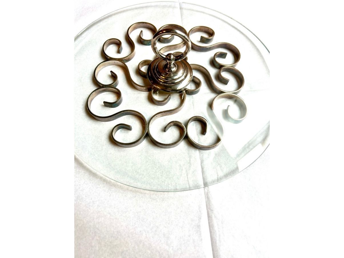 Fleuron silver kitchen plate, Christofle Front