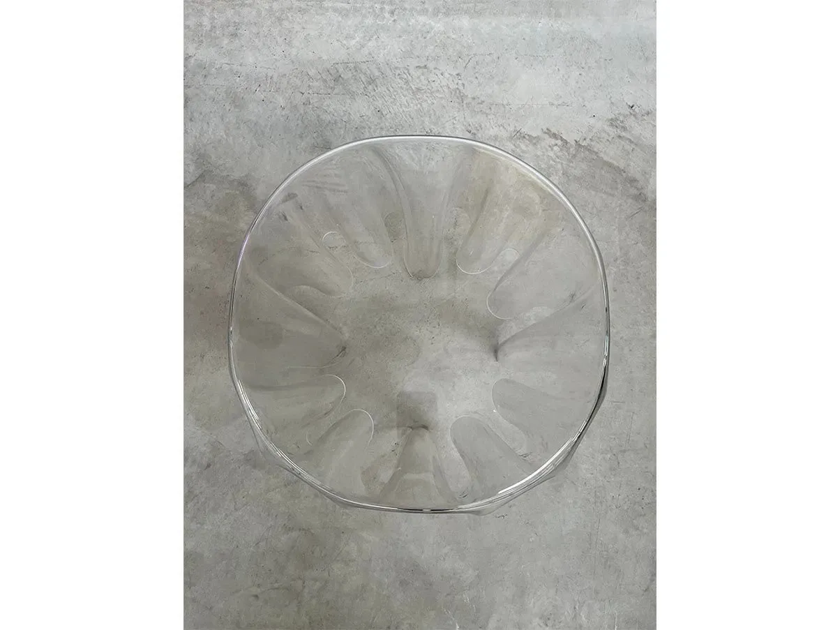 Coffee table with plexiglass drapery (transparent), 4
