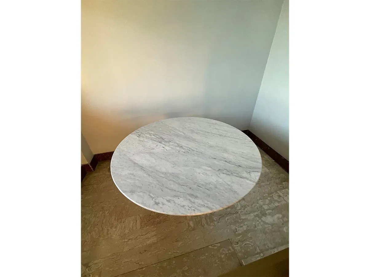 Vintage table by Eero Saarinen in marble (white), Knoll internetional 2