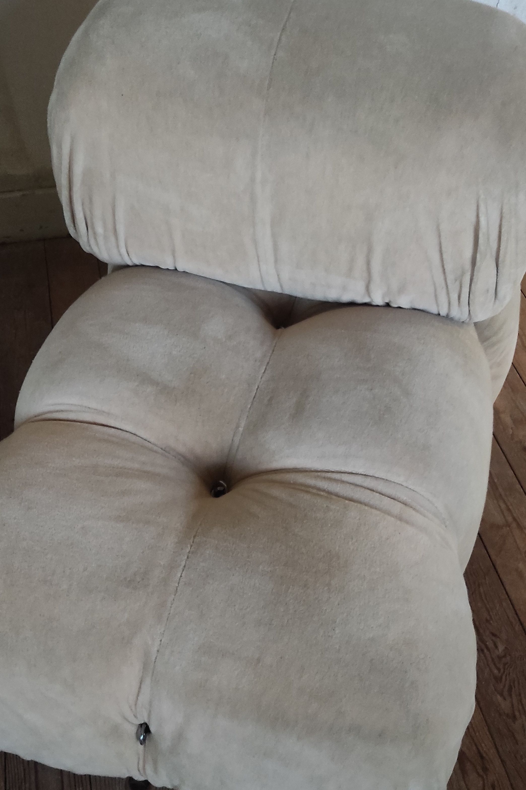 Poltrona Camaleonda in tessuto beige di Mario Bellini Front