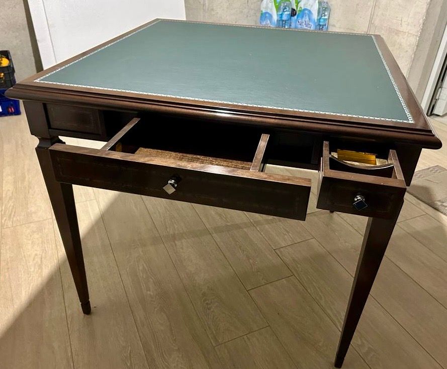 Square folding table in walnut wood, Annibale Colombo Front