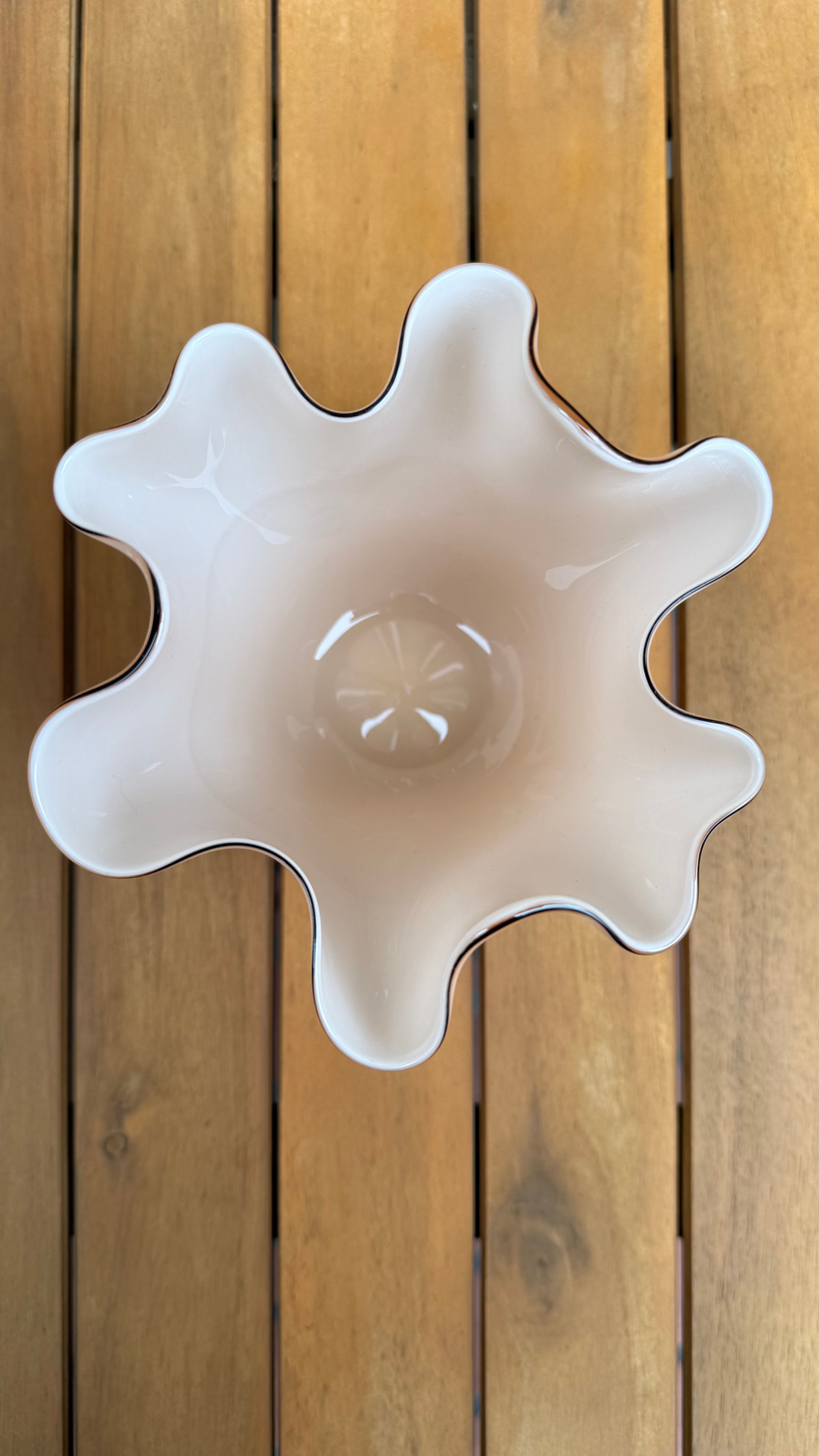 Vaso Fazzoletto in vetro di Murano colore pesca Side