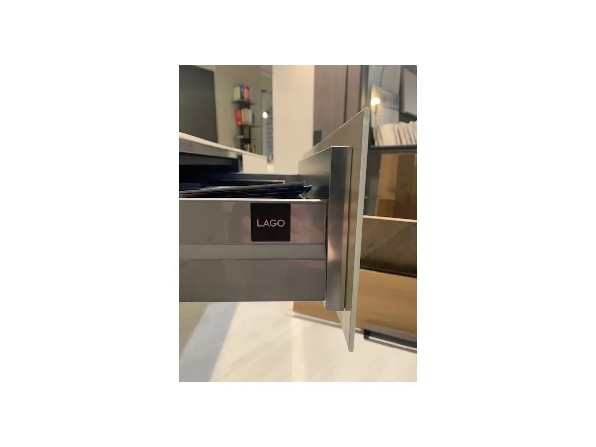 Polished glass table, Lago 1